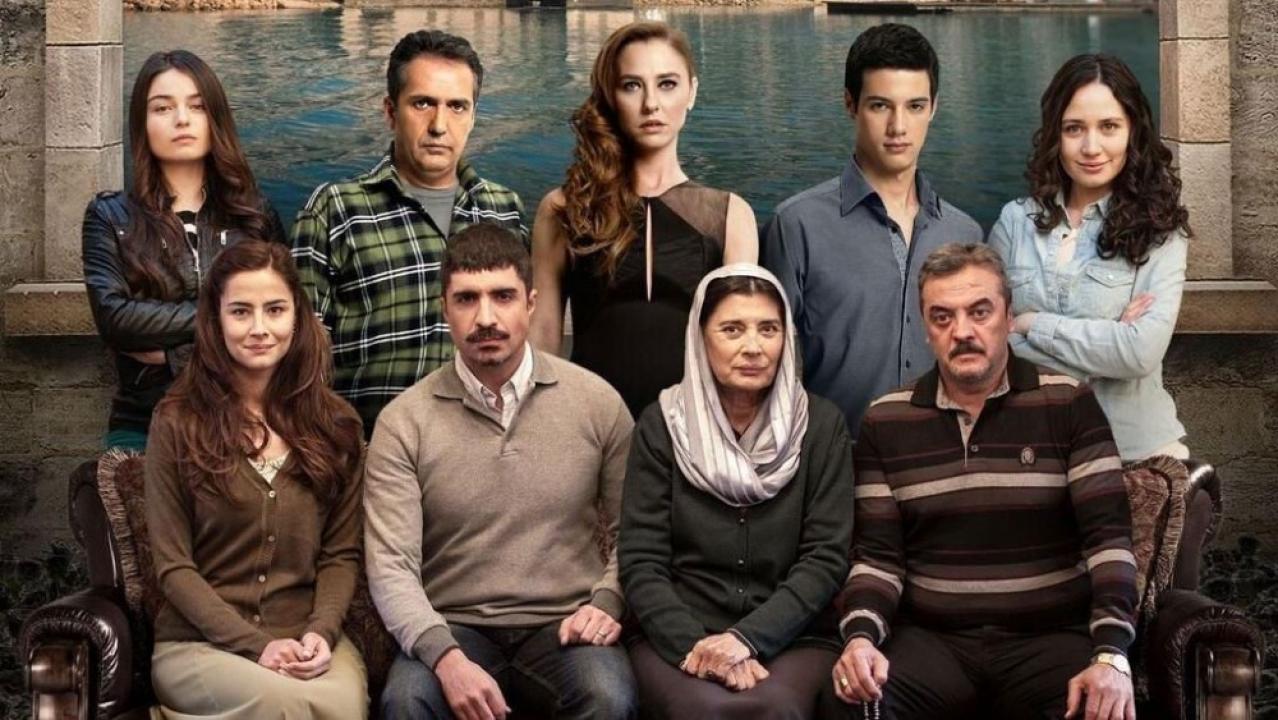 مسلسل ورد وشوك الموسم الاول مدبلج