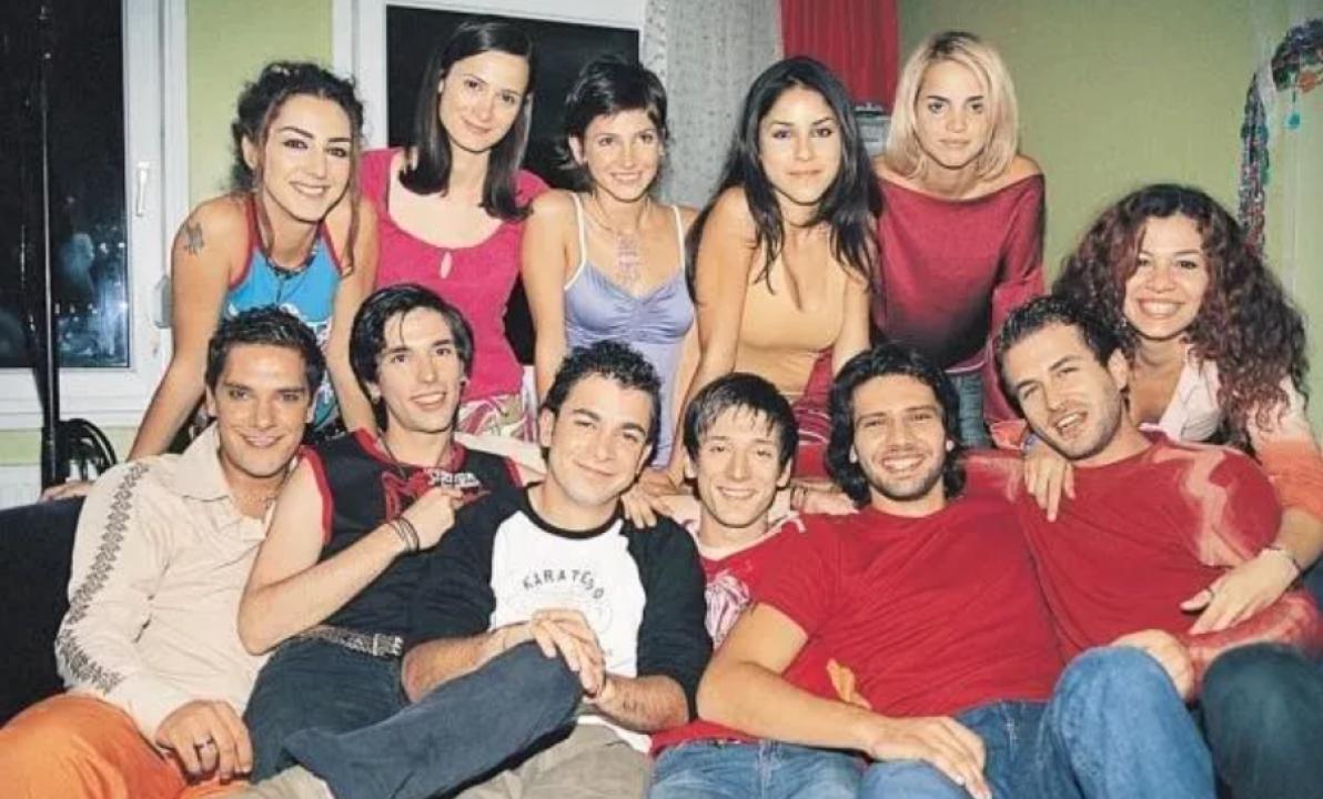 مسلسل جامعة المشاغبين الحلقة 25 مدبلجة للعربية HD