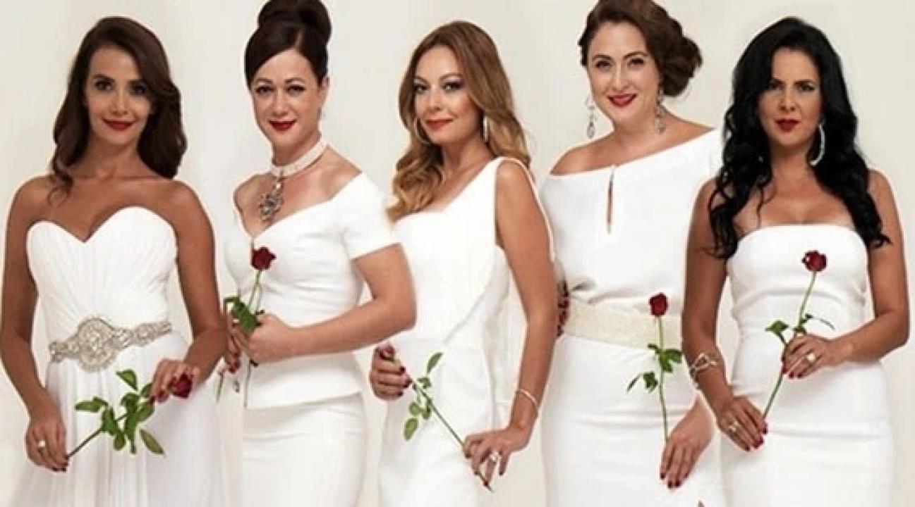 مسلسل نساء حائرات مترجم
