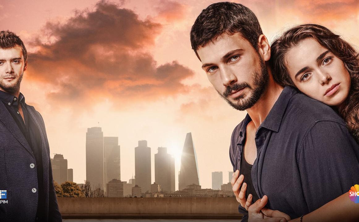 مسلسل الحب يجعلنا نبكي مترجم